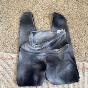 NWT ✨ Nike One Tight Fit Leggings